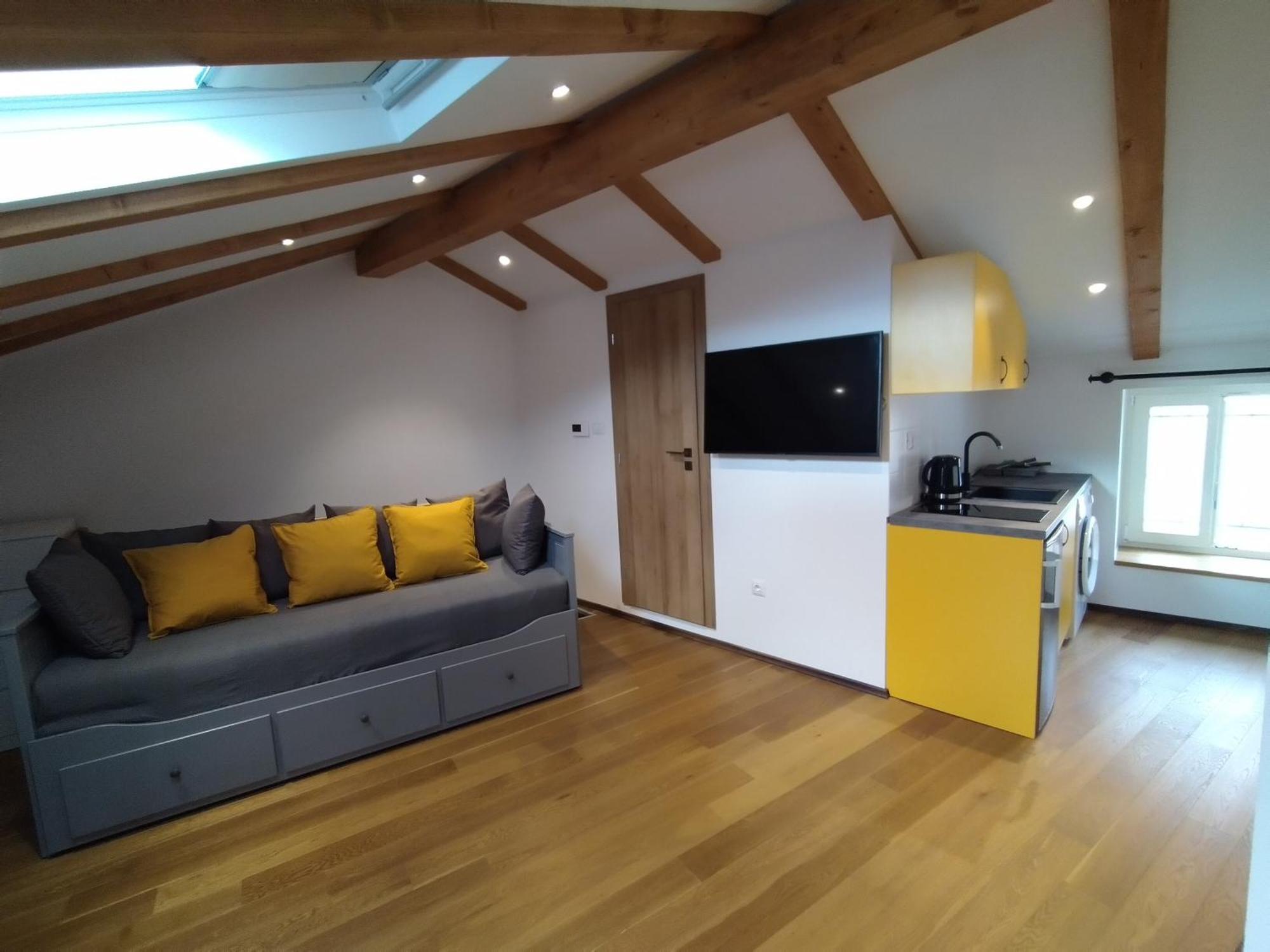Luxury Apartment - Old Soul With A New Heart Cres Eksteriør billede